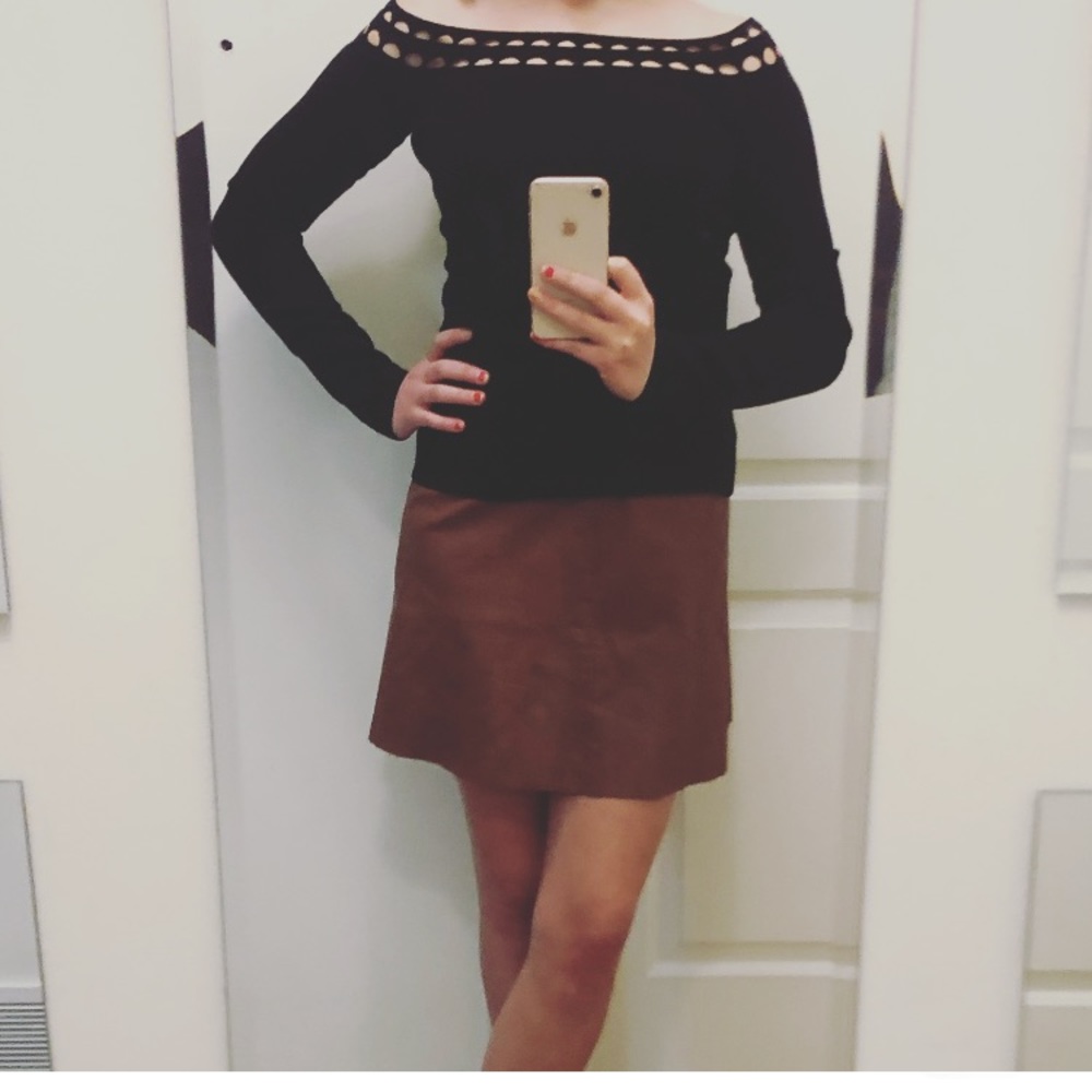 Beautiful Elizabeth and James Sweater